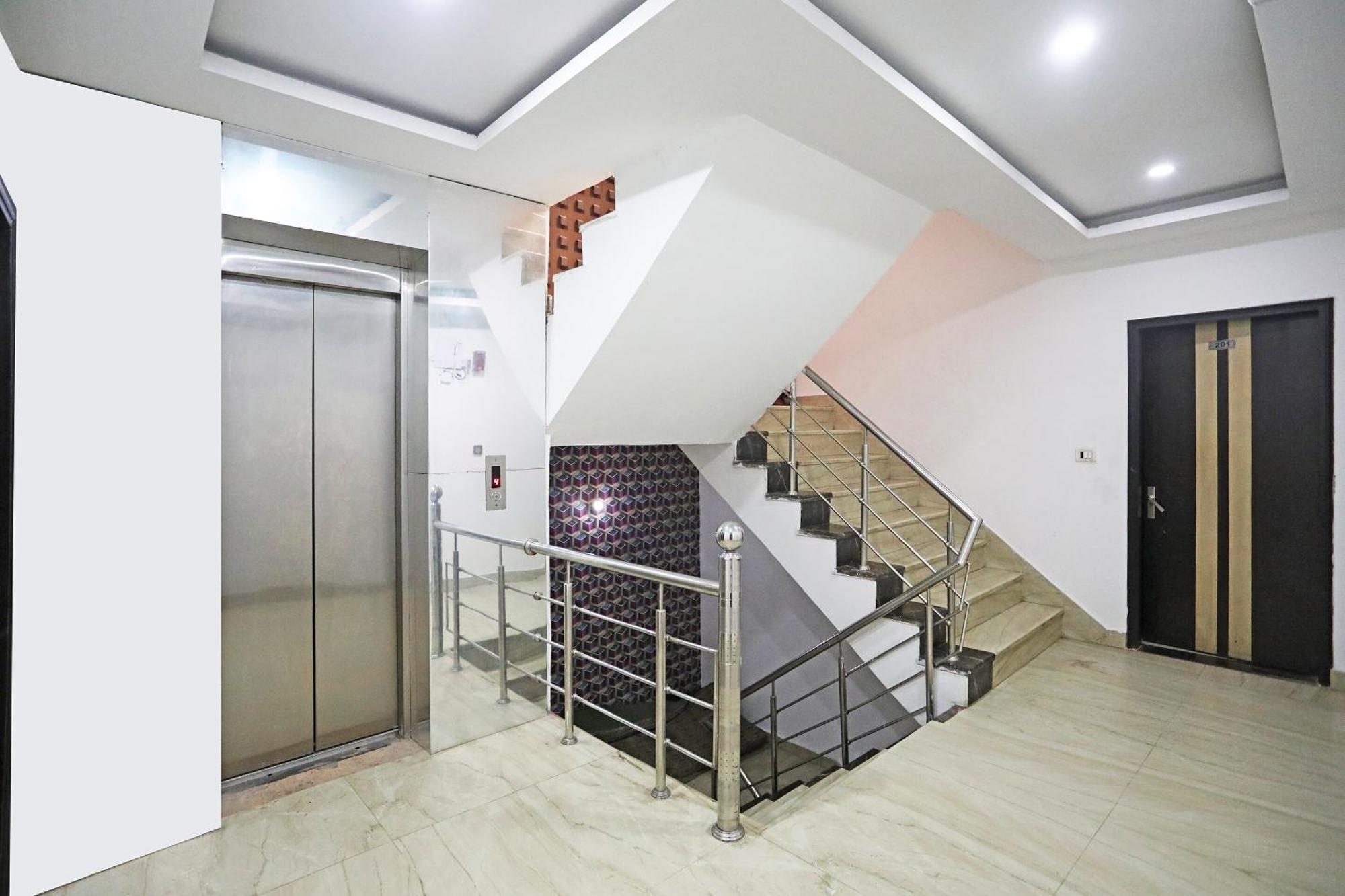 Hotel O Cg International New Delhi Luaran gambar