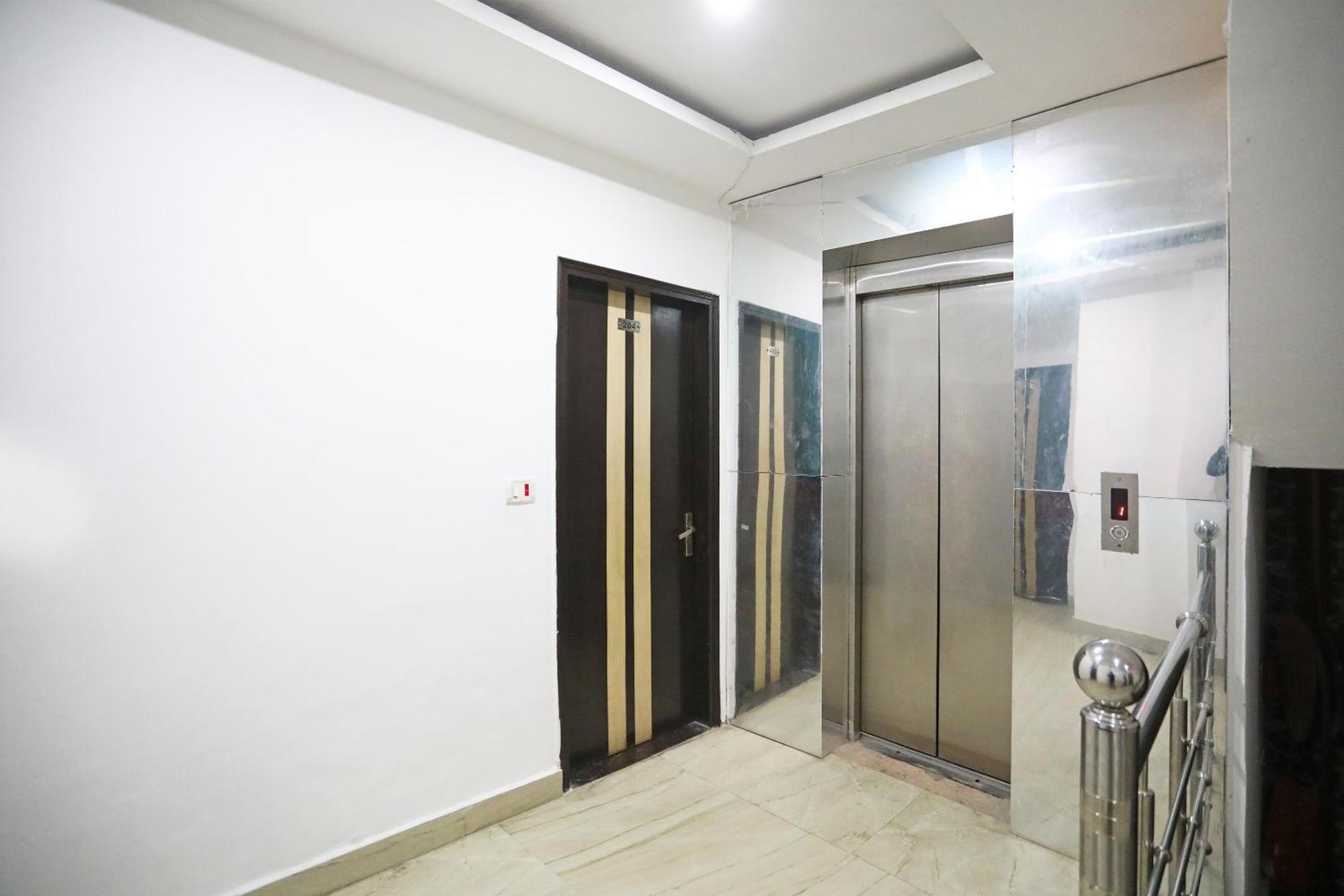 Hotel O Cg International New Delhi Luaran gambar